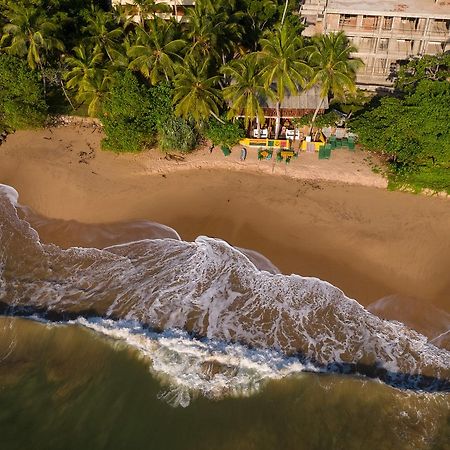 Reggae Zone Beach Resort Тангалле Екстер'єр фото