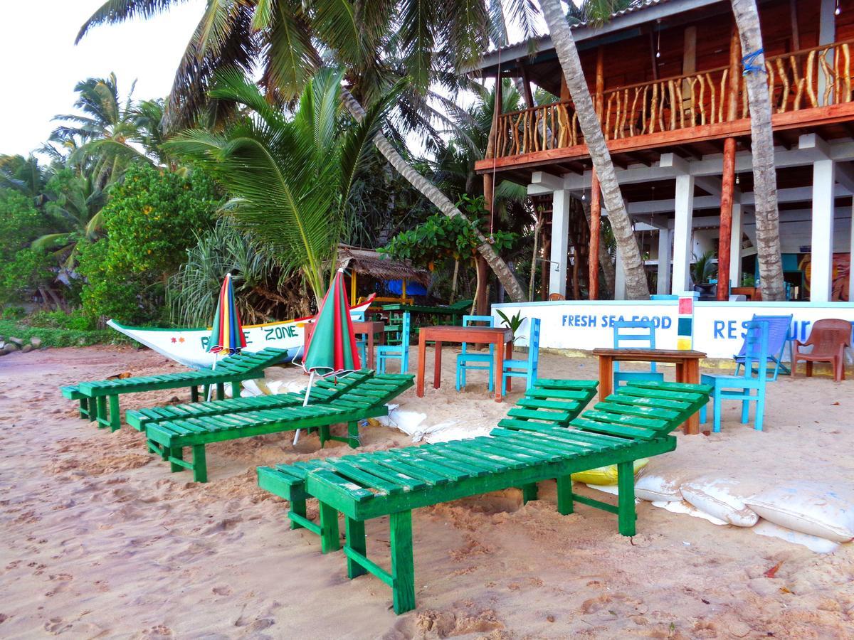 Reggae Zone Beach Resort Тангалле Екстер'єр фото