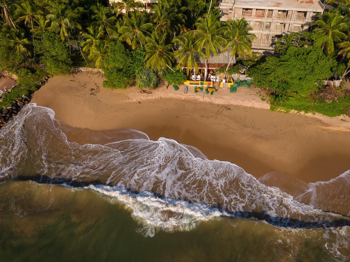Reggae Zone Beach Resort Тангалле Екстер'єр фото